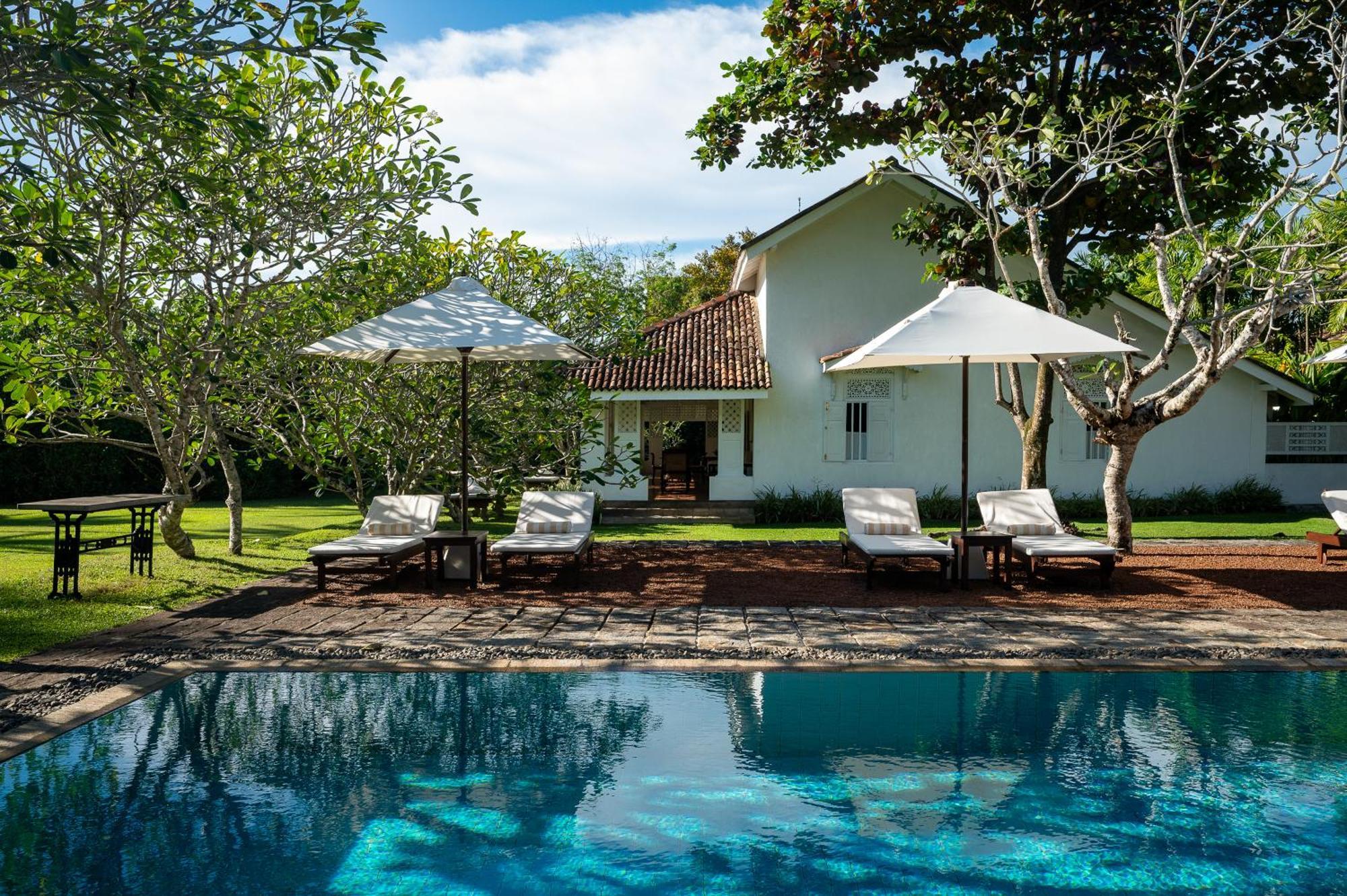 Nyne Hotels Rock Villa, Bentota Bagian luar foto