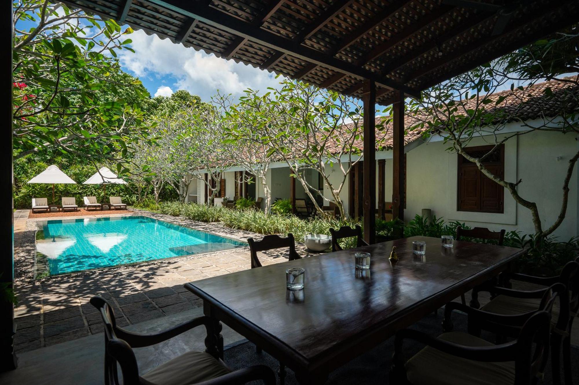 Nyne Hotels Rock Villa, Bentota Bagian luar foto