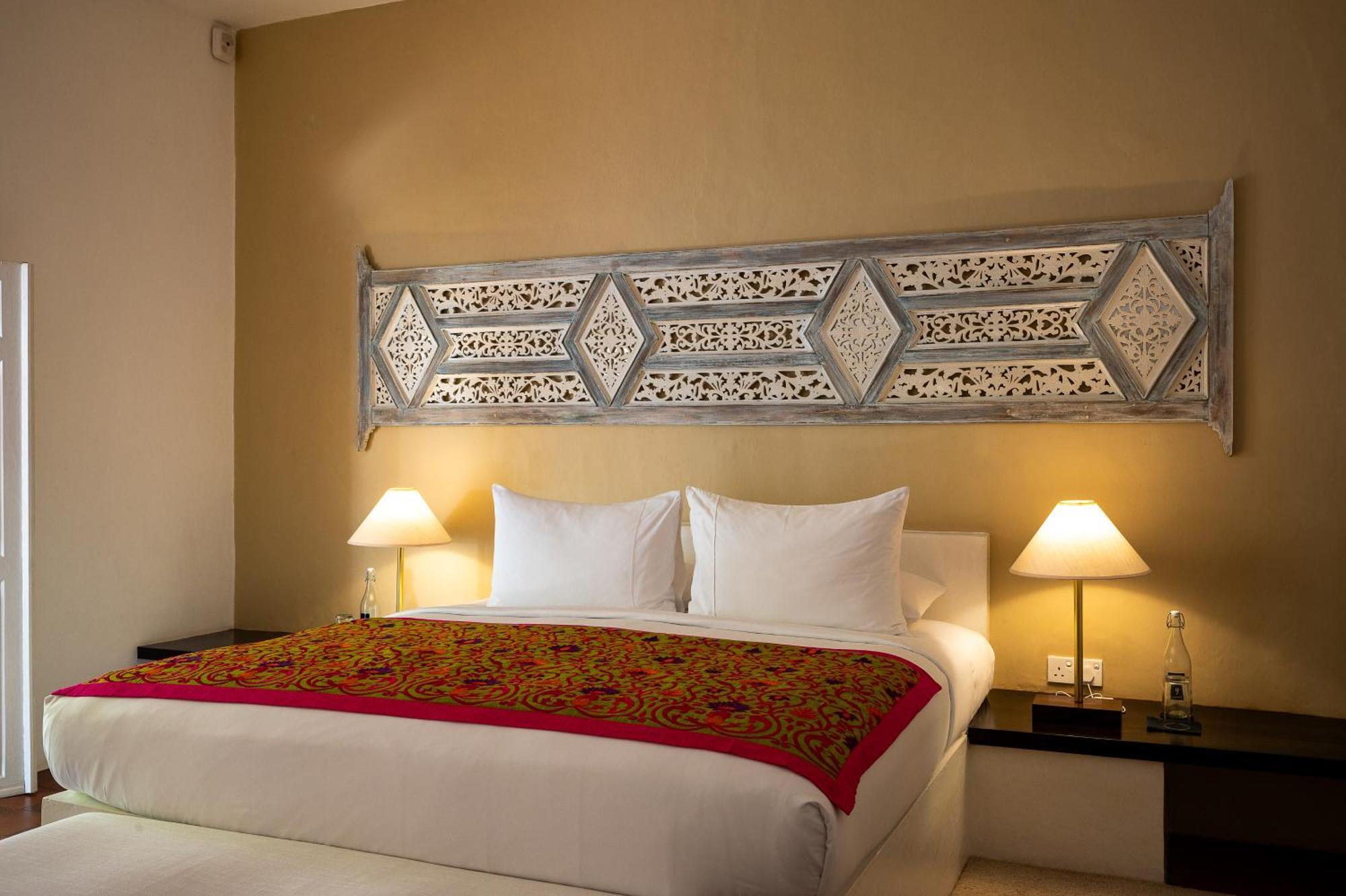 Nyne Hotels Rock Villa, Bentota Bagian luar foto