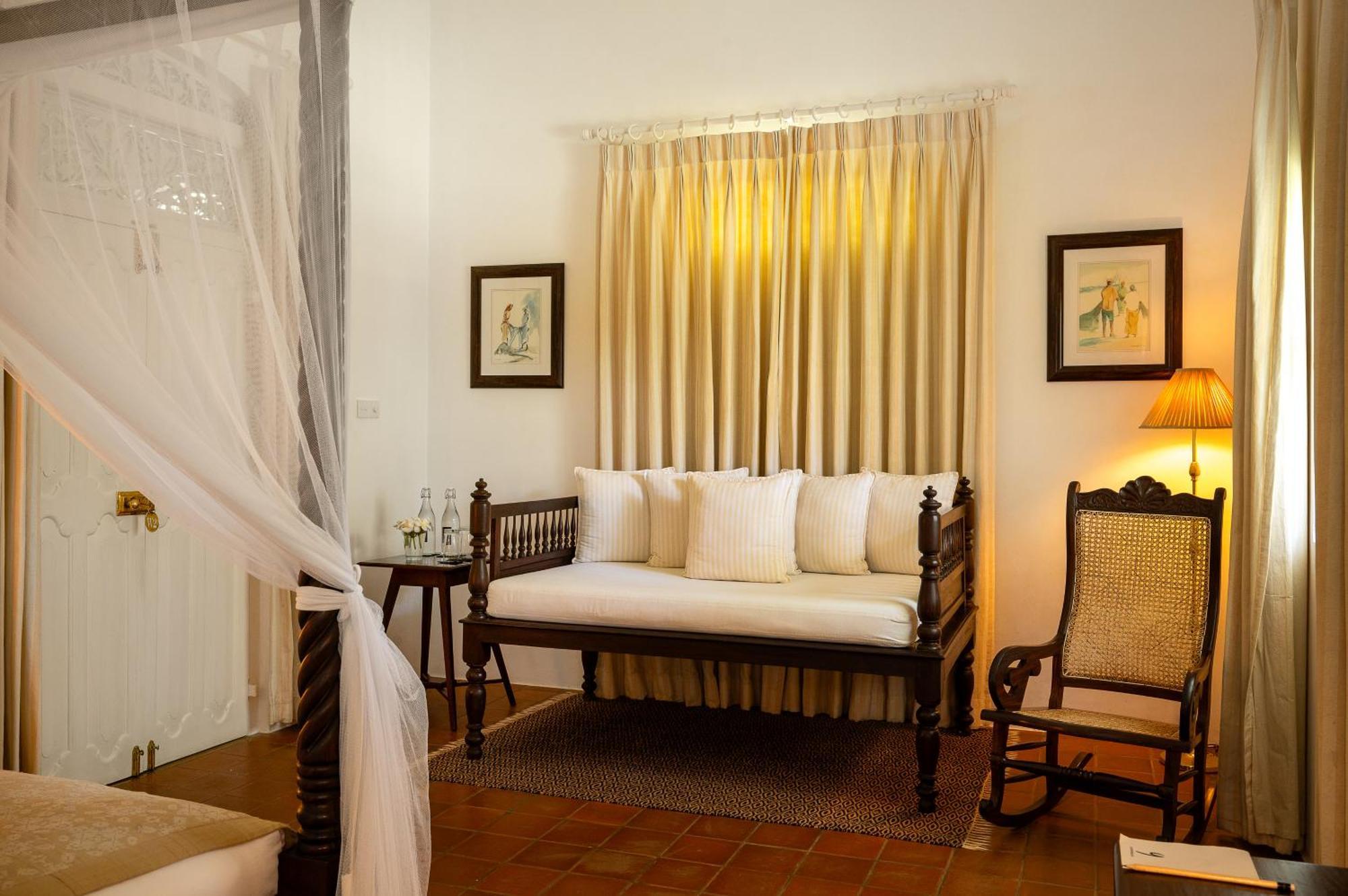 Nyne Hotels Rock Villa, Bentota Bagian luar foto